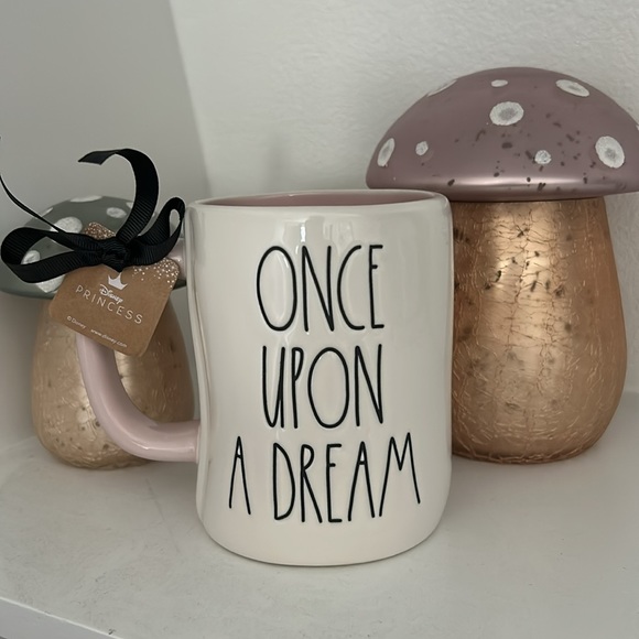 Brand new Rae Dunn 🌟 ONCE UPON A DREAM 🌟 Disney Princess 👑 coffee mug 🏰 🌈 - Picture 4 of 4